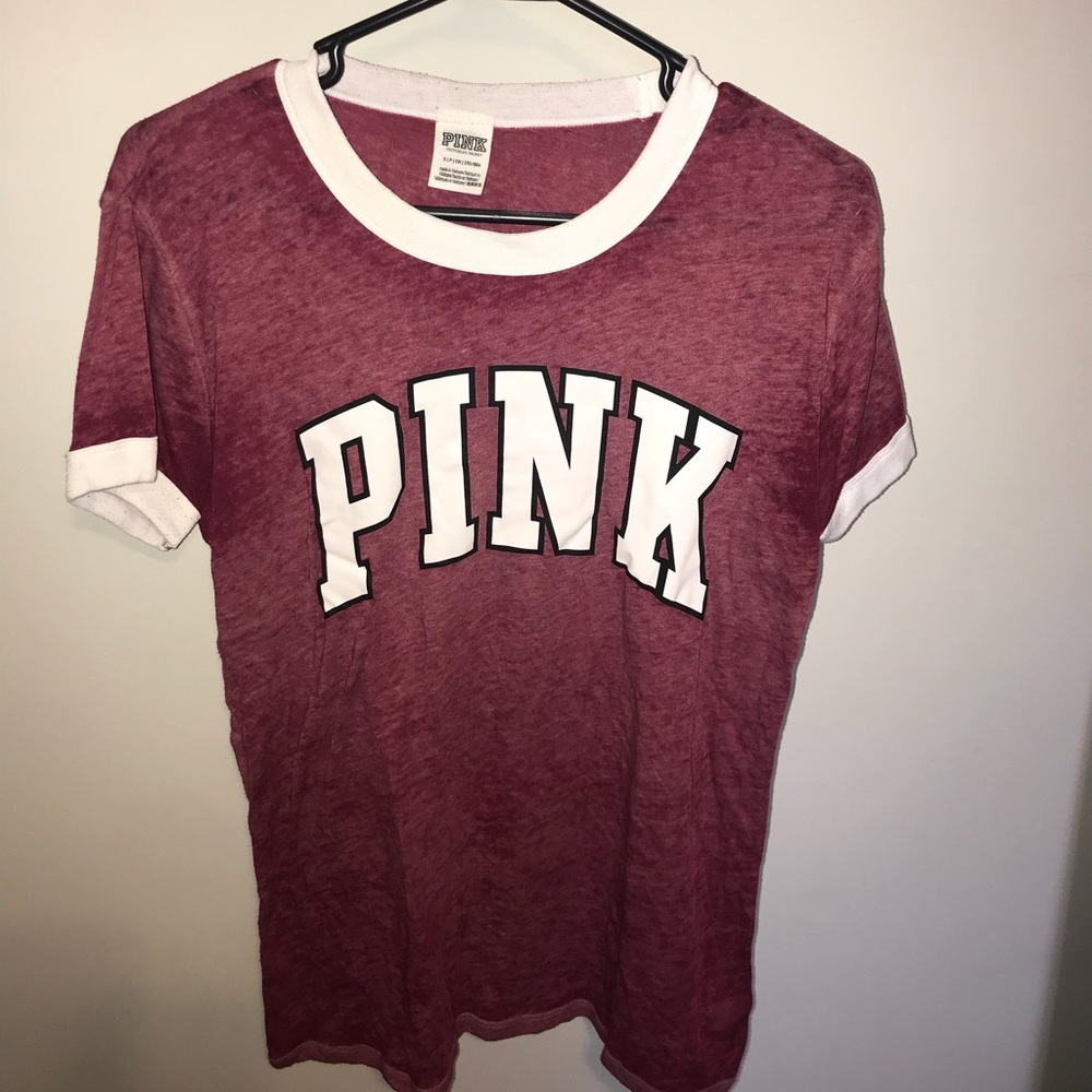 VS Pink tee